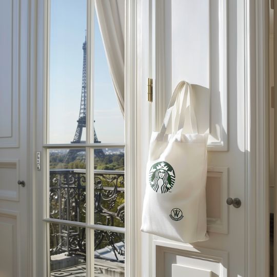 "スターバックス: フランスの2024オリンピックへの準備。オンライン注文、食事、環境配慮に注力-スターバックスパリの エコバッグ