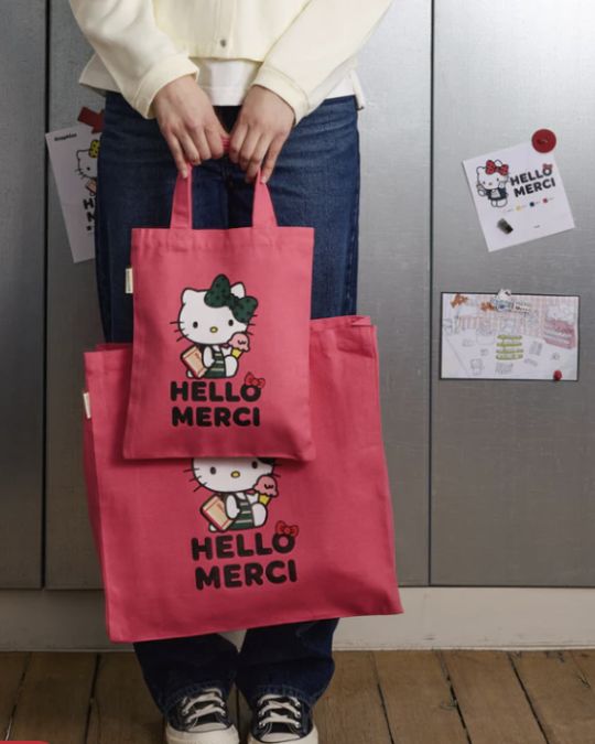 通勤や買い物に活躍。Merciのトートは軽くて丈夫、肩掛けも手持ちもOKな万能バッグ。